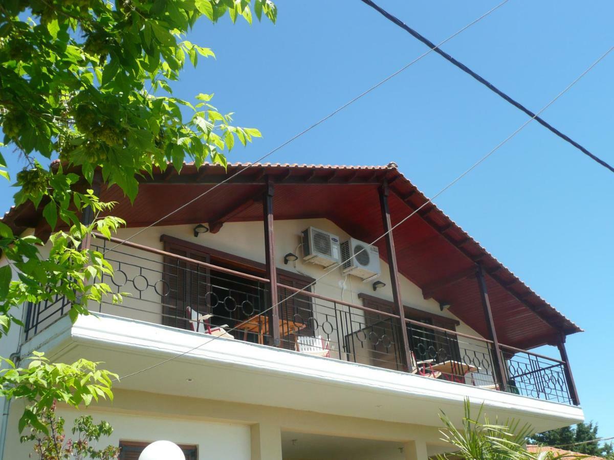 Kallilkratia Holiday Flat 2 Nea Kallikrateia Екстер'єр фото